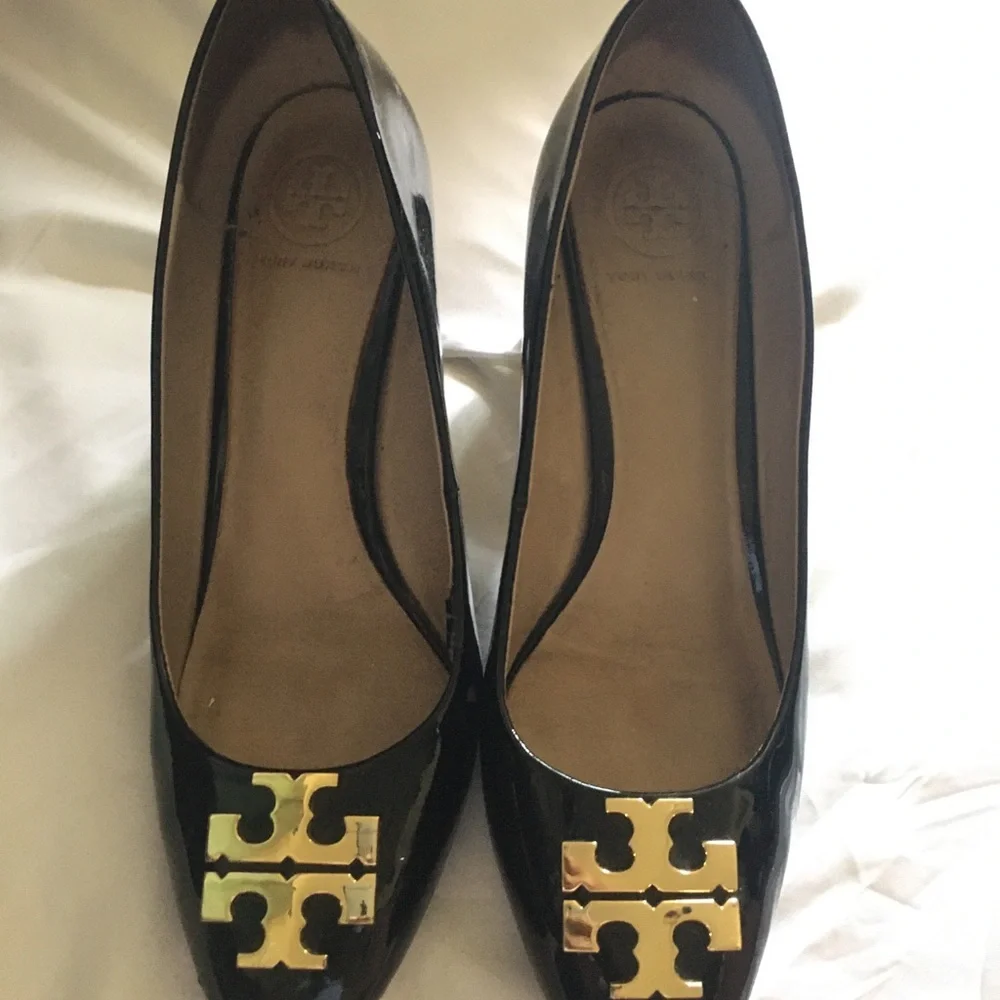 Tory Burch Black Heels with Gold Accent - Picture 2 of 8